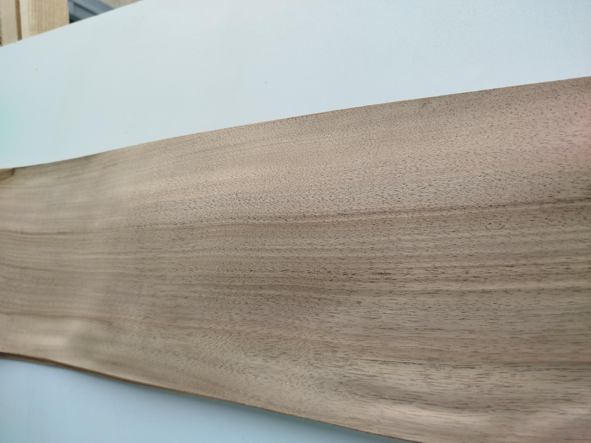 342 placage noyer de france feuille de bois 2