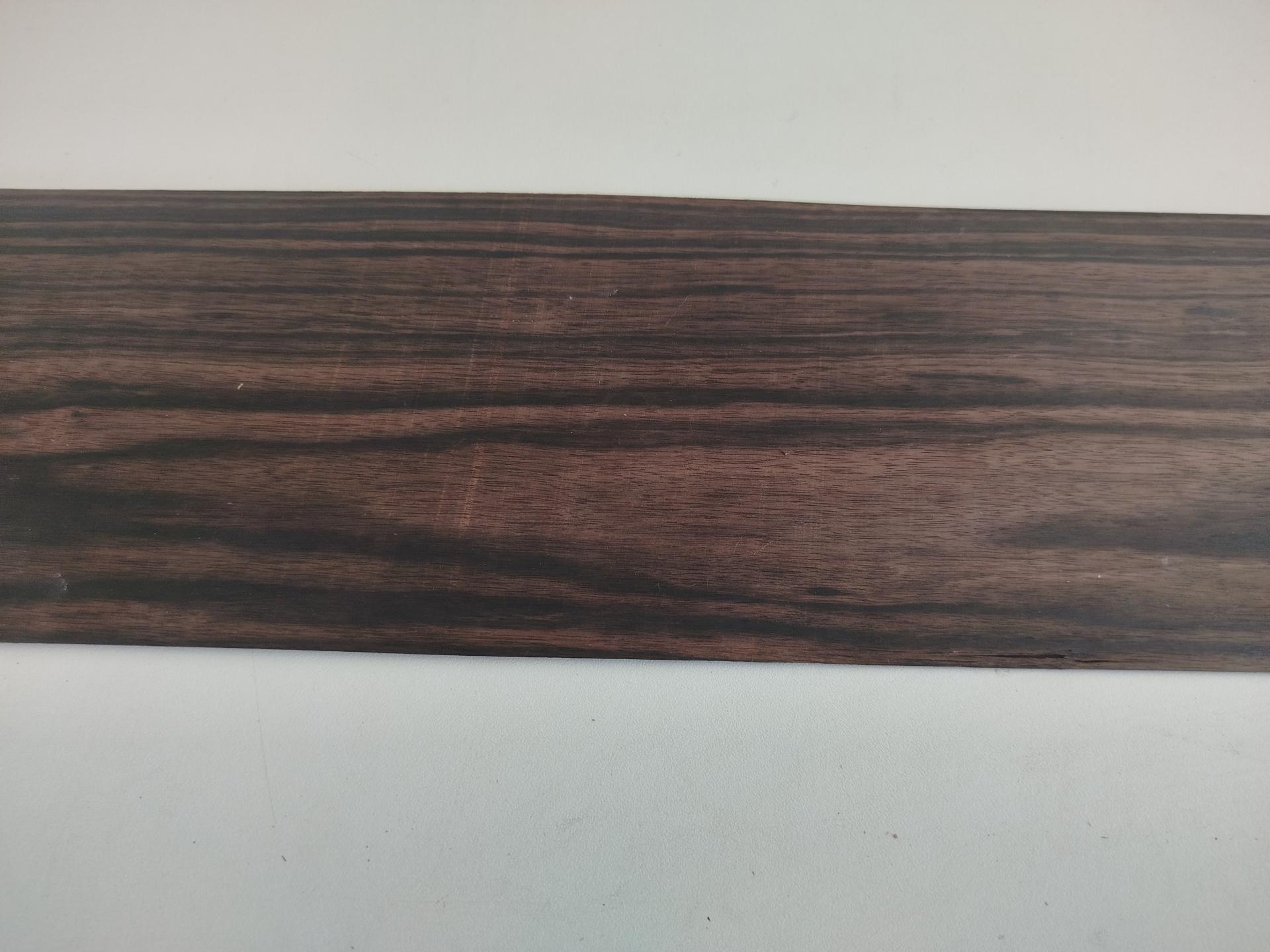 375 ebene de macassar feuille marqueterie 2