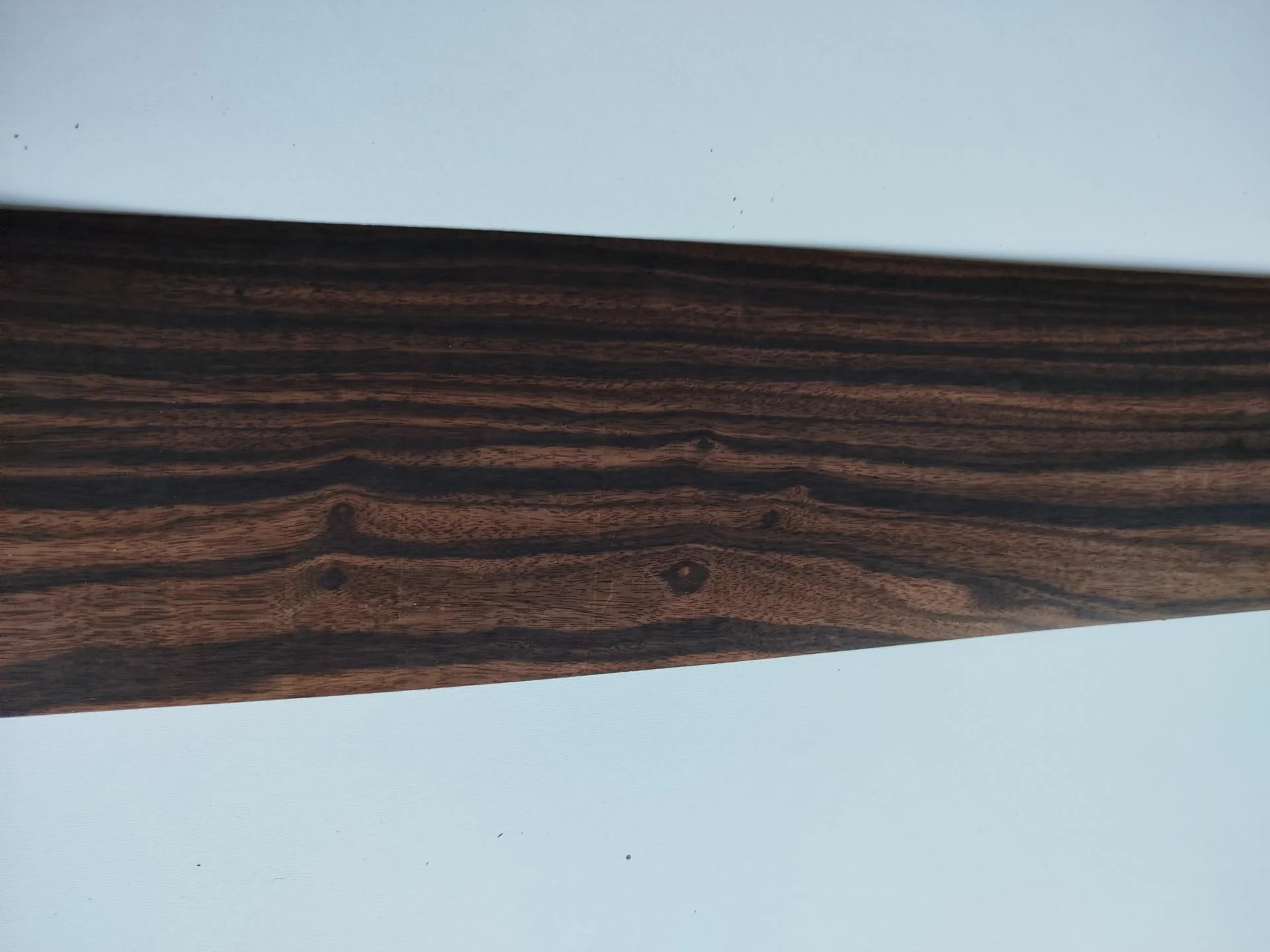 428 placage marqueterie ebene de macassar 3