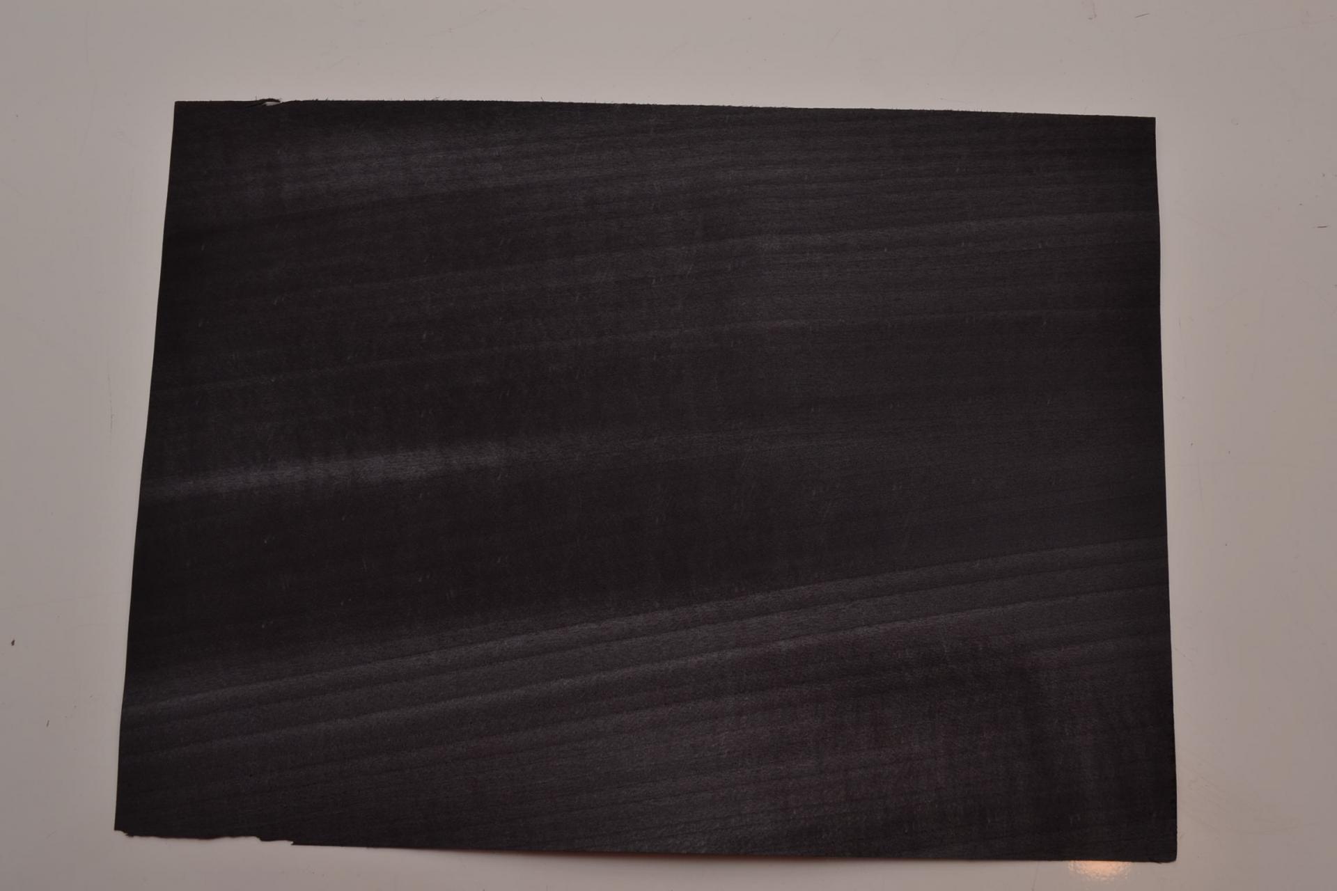 210a placage tilleul tulipier teinté noir